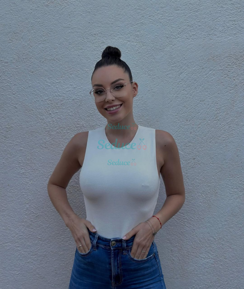 Photo escort girl Lucy: the best escort service